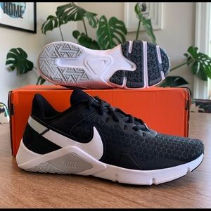 Nike Legend Essential 2.0 Cross Trainer New in Box